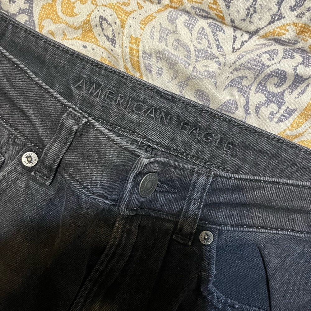 Size 4 Black high rise American Eagle Jeans